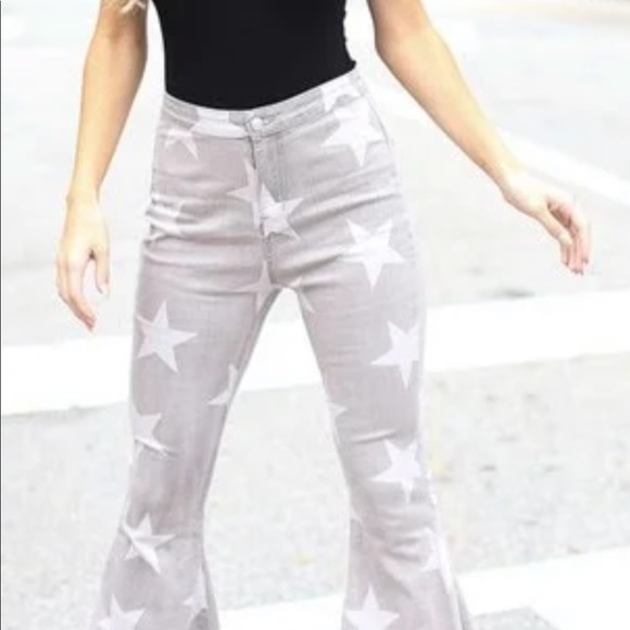 Brand New Never worn high rise grey star jeans - Picture 2 of 2